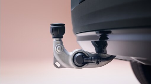 Bola de remolque retráctil